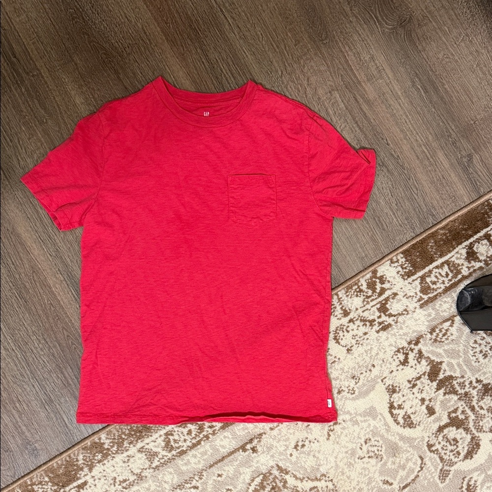 GAP Boys Red Short Sleeve Pocket Tee